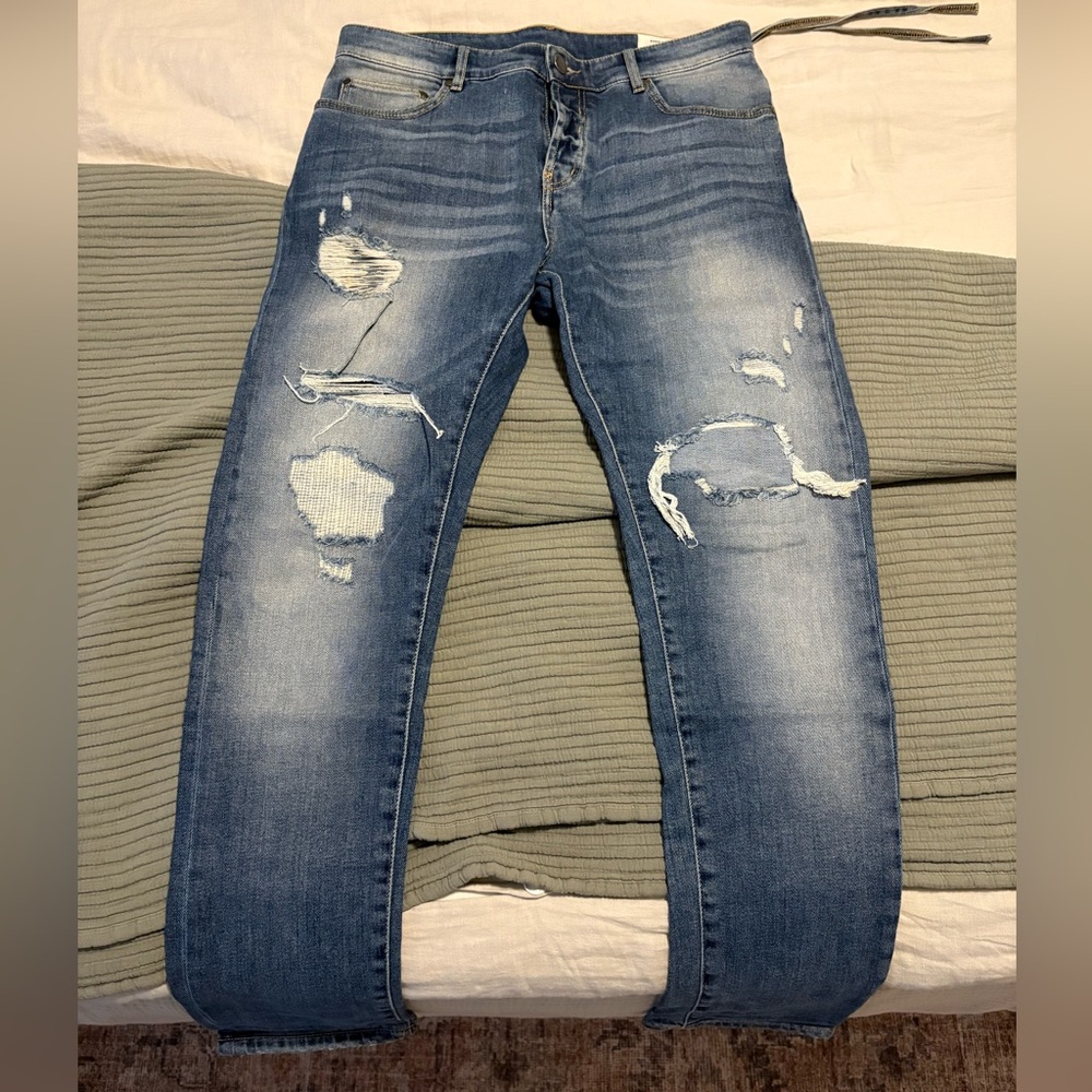 KITH - Monroe Distressed Blue jeans - size 33x32
